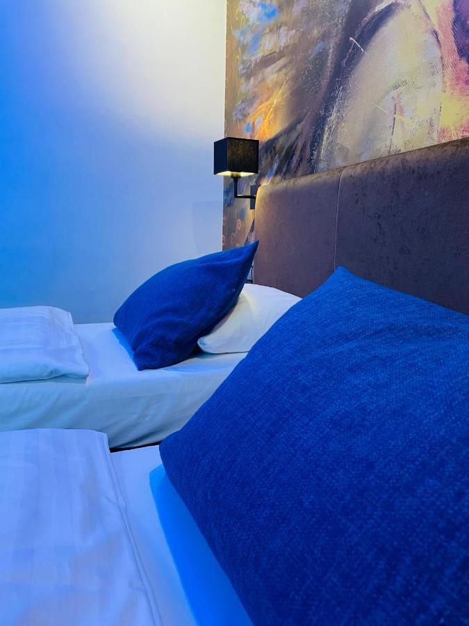 La Petite Apartments & Rooms Гданьск Экстерьер фото