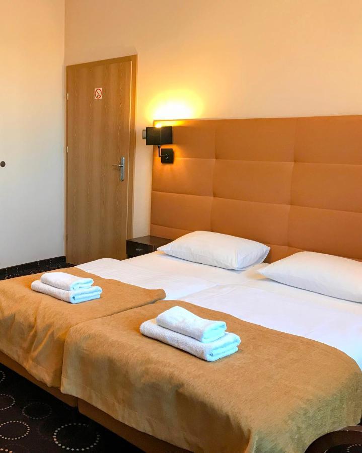 La Petite Apartments & Rooms Гданьск Экстерьер фото
