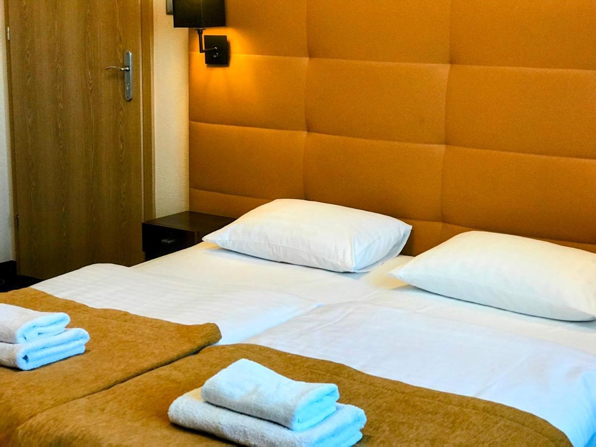 La Petite Apartments & Rooms Гданьск Экстерьер фото