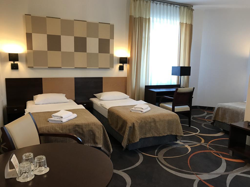 La Petite Apartments & Rooms Гданьск Экстерьер фото