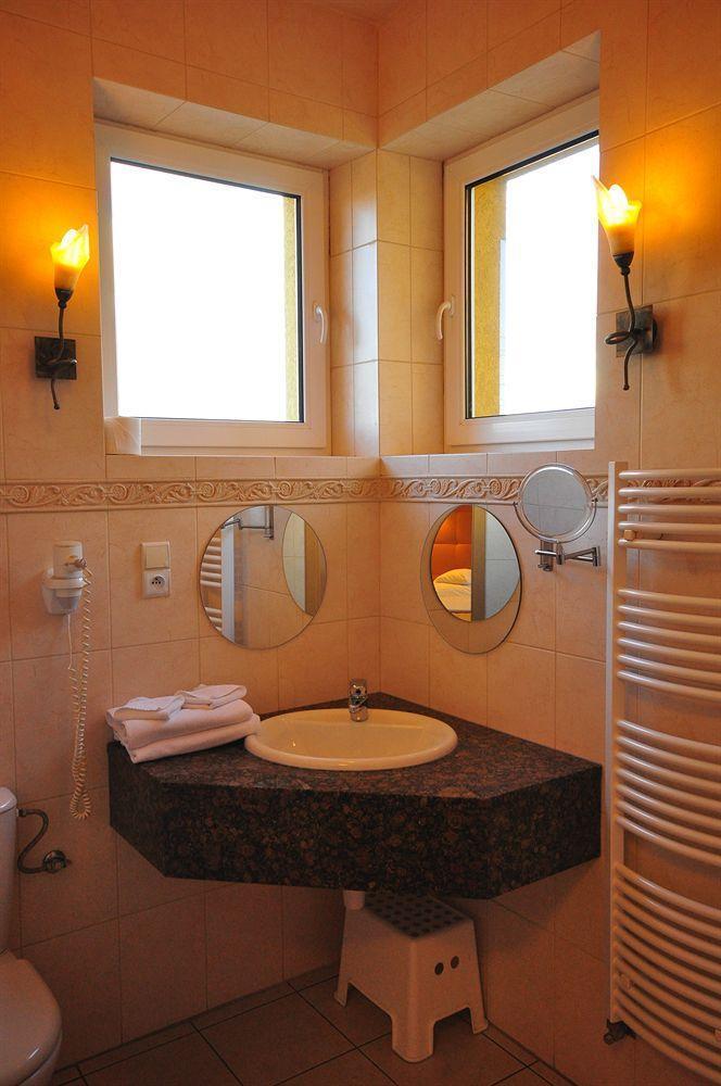 La Petite Apartments & Rooms Гданьск Экстерьер фото