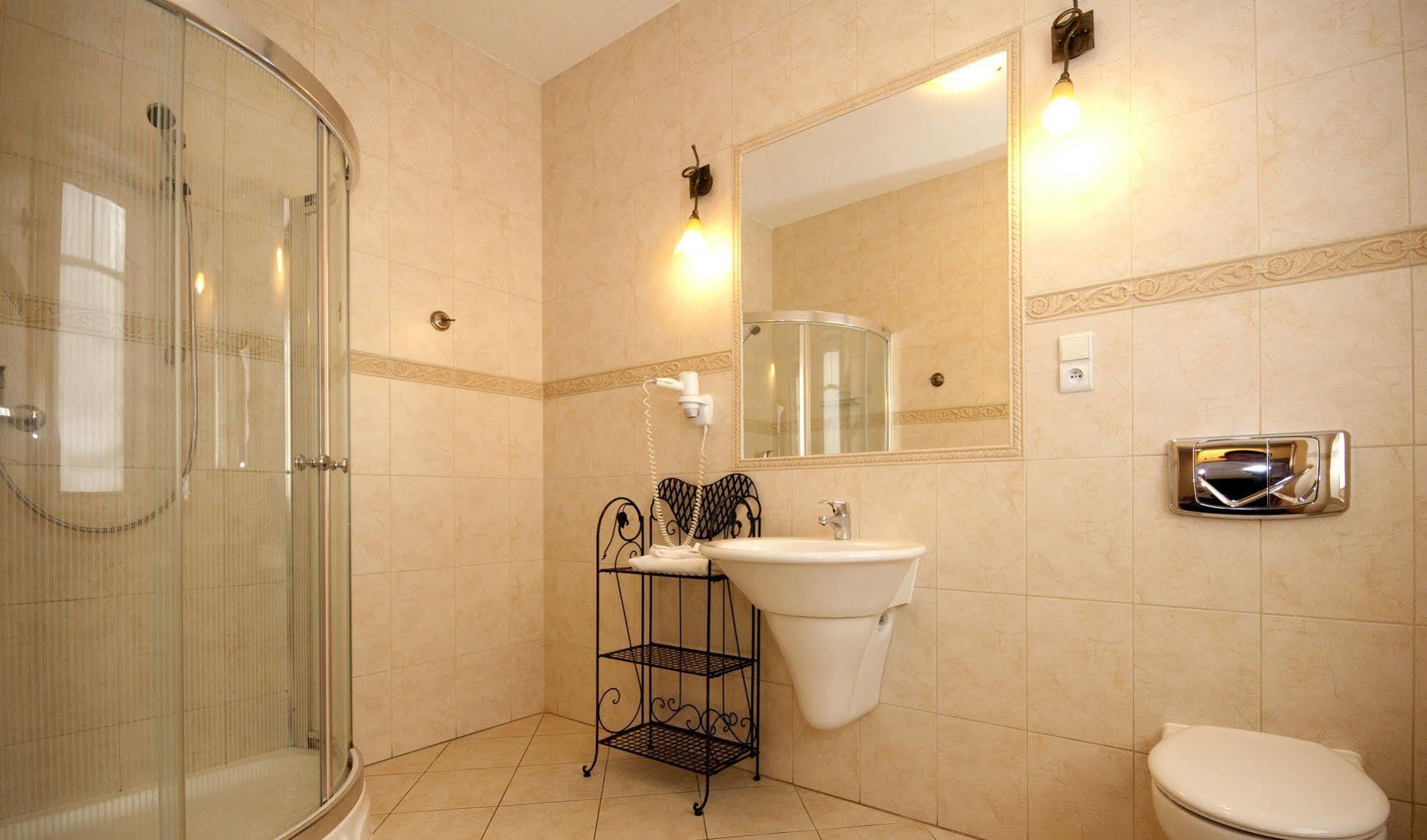 La Petite Apartments & Rooms Гданьск Экстерьер фото
